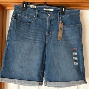 Levi’s Women’s Bermuda Shorts